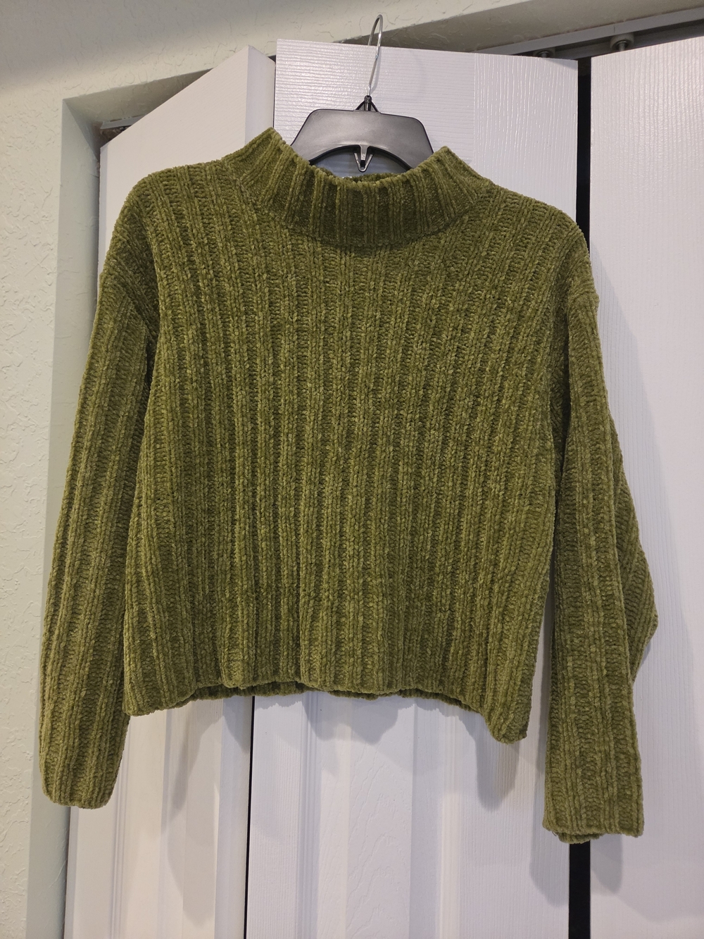 90s Vintage Explorations Chartreuse Green Ribbed Mock Neck Women's Sweater